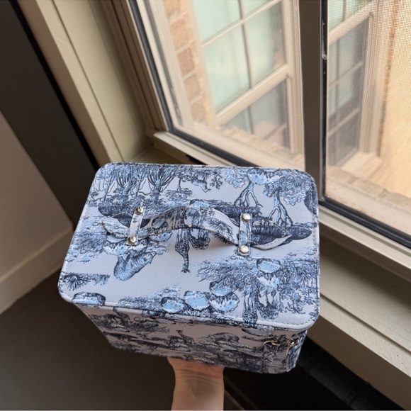 Dior Vanity bag GWP - Picture 4 of 6